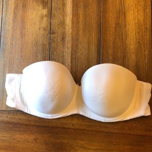 Cacique Strapless Bra 38DD